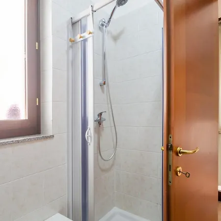 Guesthost - De Blasi House Lecce