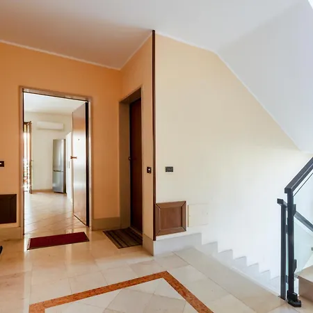 Apartamento Guesthost - De Blasi House Lecce