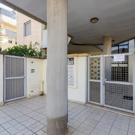 Apartamento Guesthost - De Blasi House